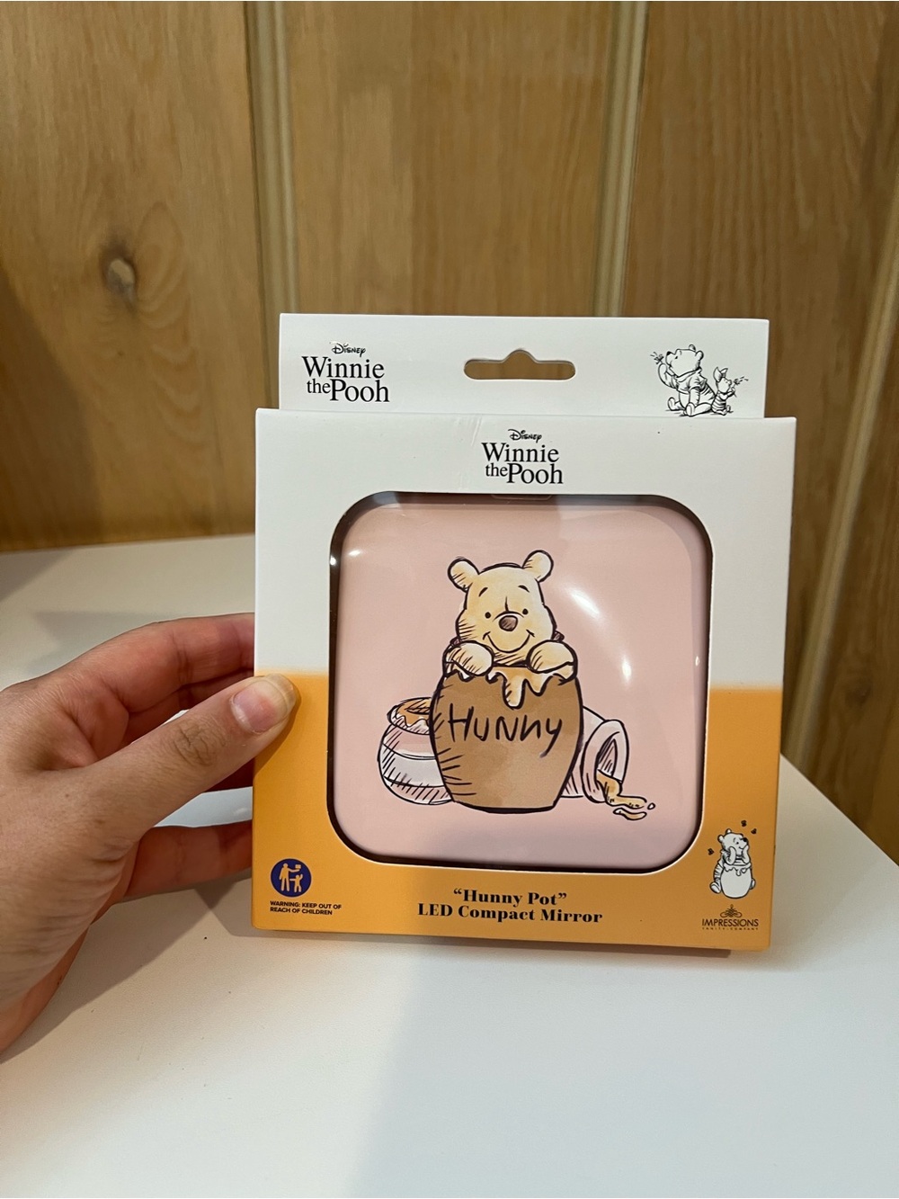 Disney Winnie the Pooh Pink "Hunny Pot" LED Compact Mirror